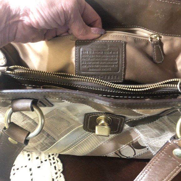 Coach Handbag Patchwork Turnlock Canvas Satchel/shoulder Bag/matching wallet - Picture 4 of 15